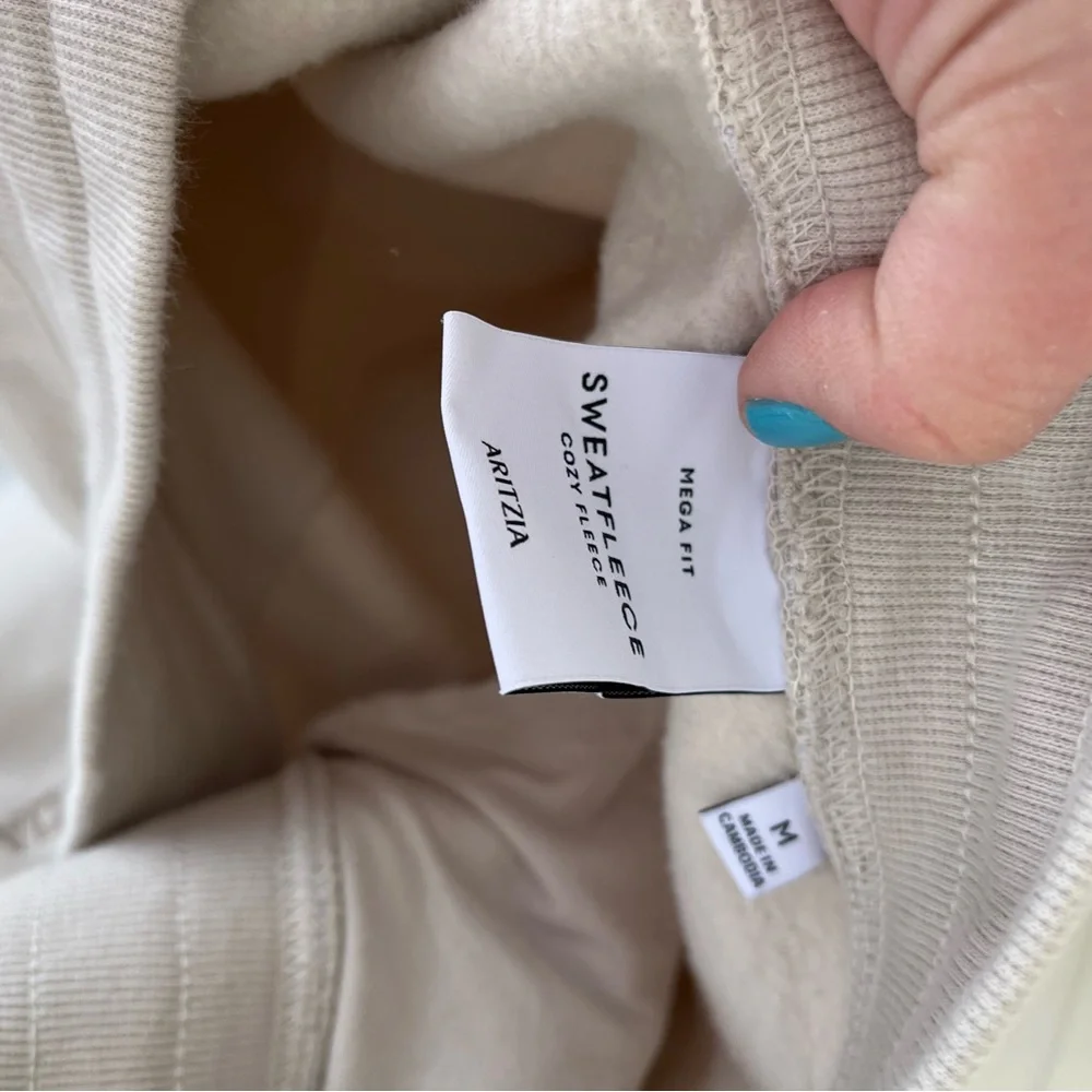 Aritzia the mega barrel sweatpants cozy fleece pants NWOT - Picture 3 of 4